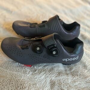 Speed cycling shoes size 42